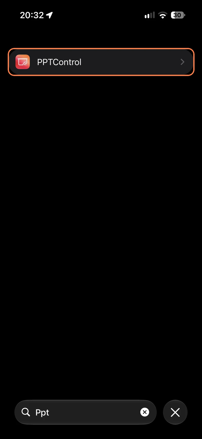 Suche in der App-Liste nach PPTControl und tippe auf das Ergebnis.